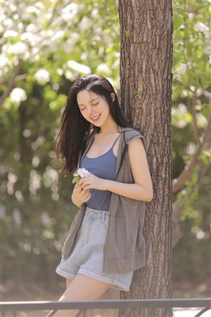 《可疑的美容院》