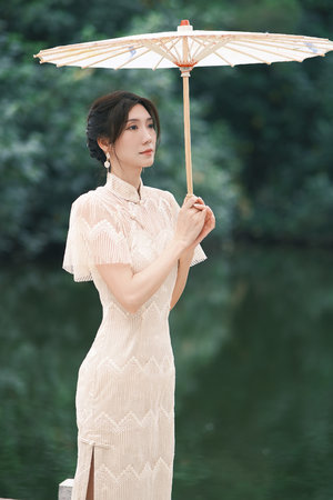 乳霸冲田杏梨中文字幕担心学生的