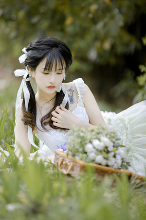 欧美吻胸吃奶大尺度电影