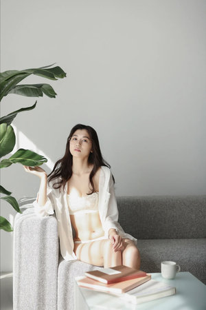 年轻的老师3完有限中字木瓜