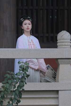 福利俄罗斯女人毛多又大