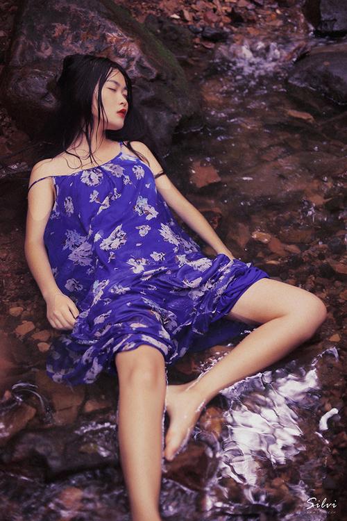 窝窝女人体国产午夜视频