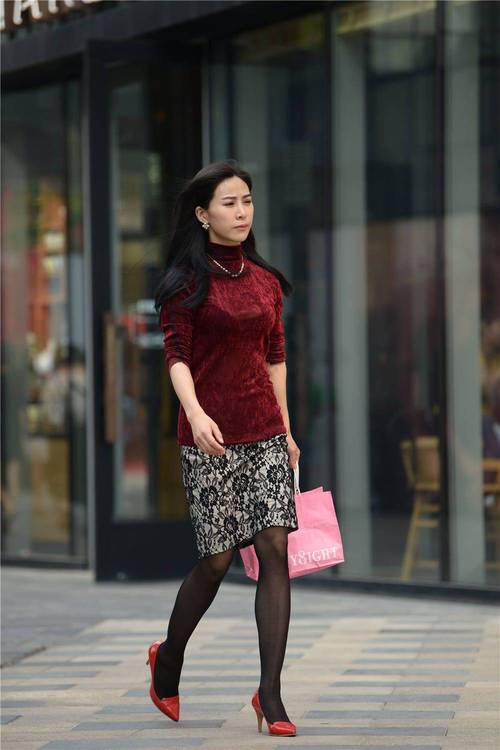 女班长让我脱她内内