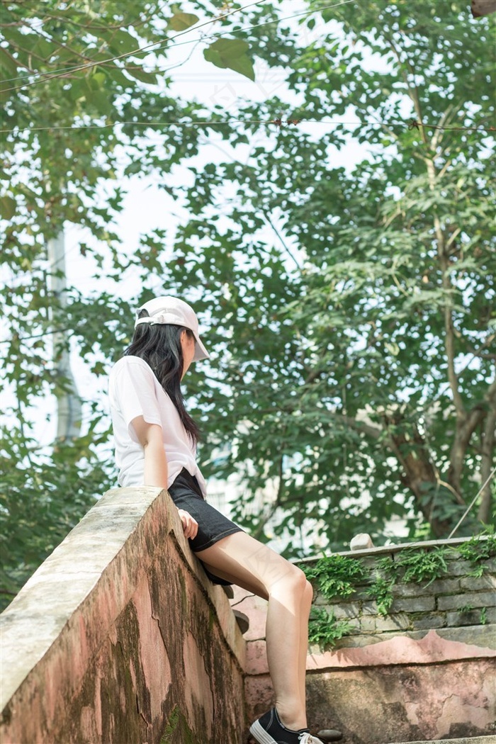 女警被调教后屈服