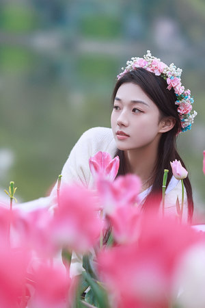 李佳航儿子正面照