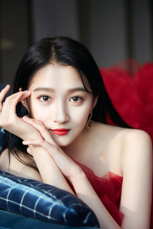 爆乳美女脱内衣裸体直播网站