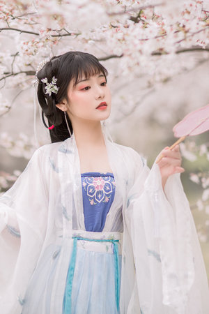 欧美一卡2卡3卡4卡新区乱码