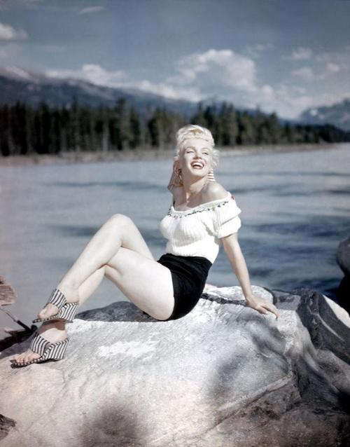 丰满的大胸女友3