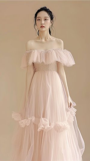 一边舔一边插一边揉摸