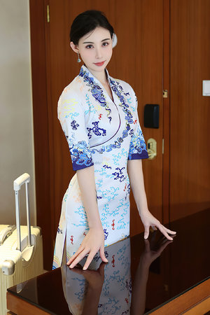 少女爆乳胸推乳交