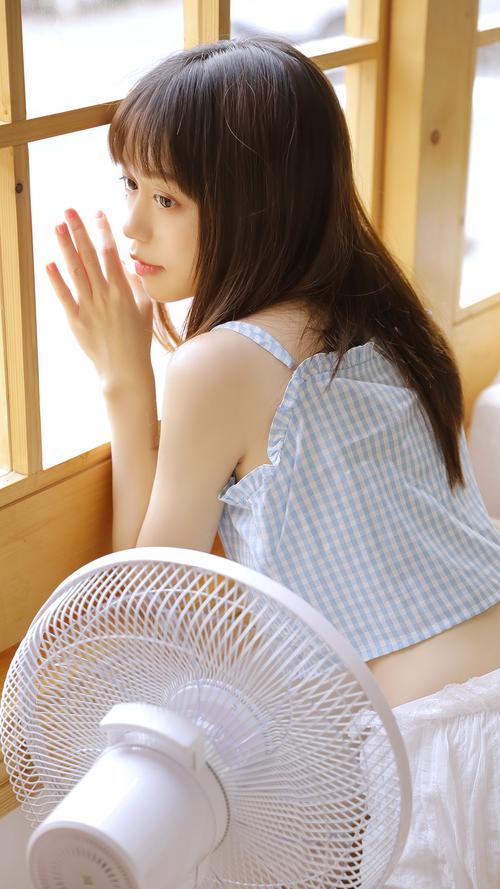 亚精一区 丝袜诱惑