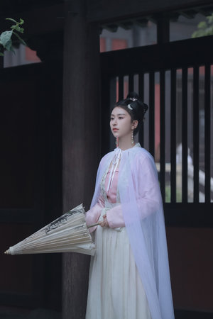 巨乳女士官动漫