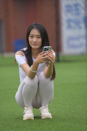 韩国一卡二卡3卡四卡精品