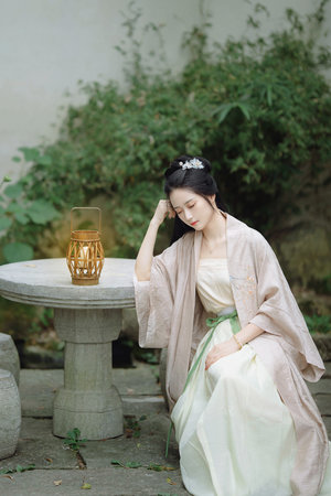 高潮流白浆潮喷在线观看老师